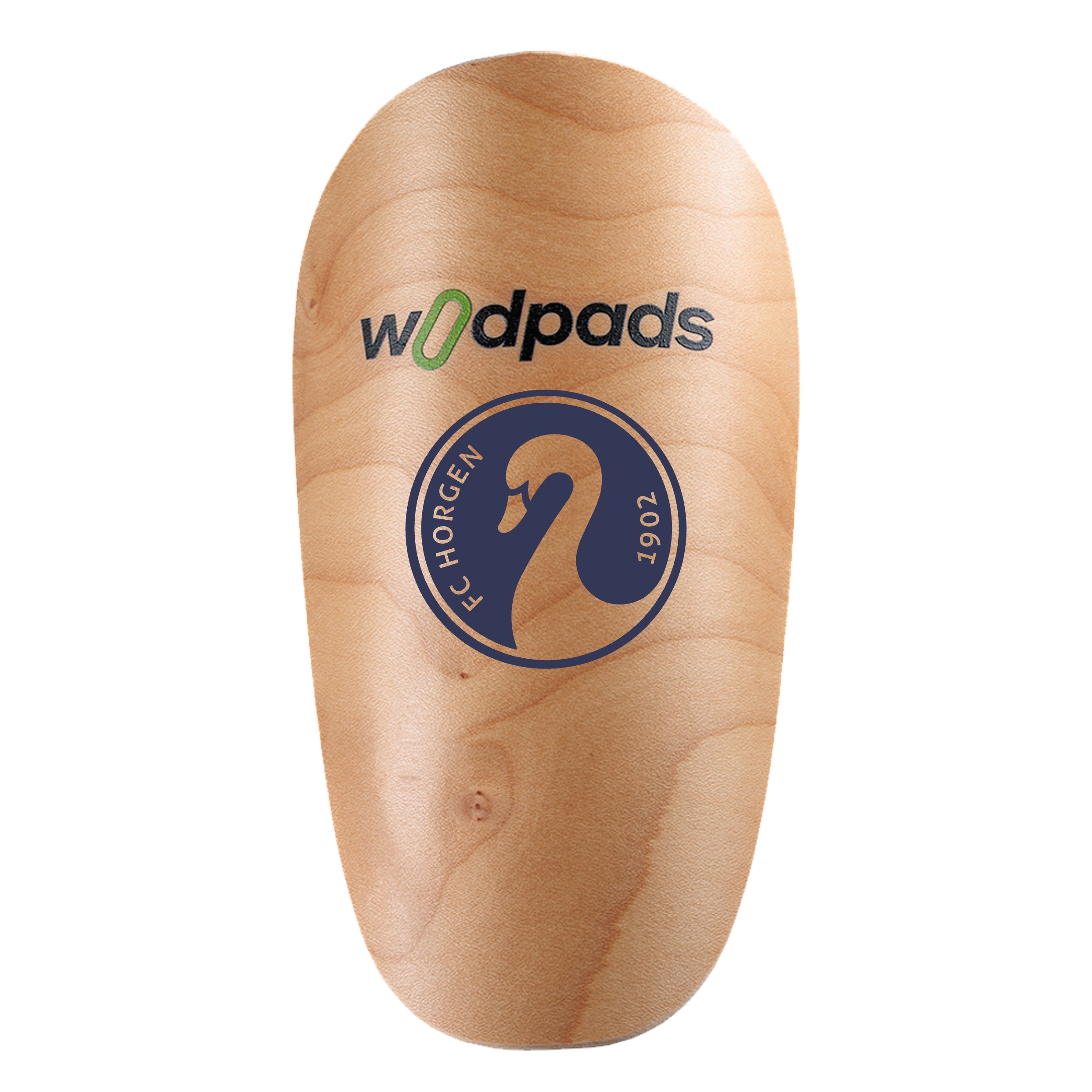 Woodpads Horgen Edition: nachhaltiger Schienbeinschoner aus Ahornholz mit Woodpads-Branding und FC-Horgen-1902-Logo